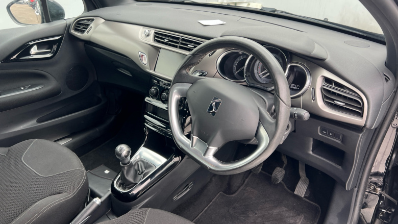 DS 3 1.2 PureTech 82 Chic 3dr Petrol Hatchback